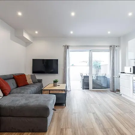 Loft A Deux Pas De La Avec Terrasse N2 * Nice